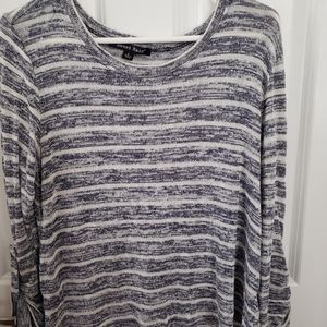 Long sleeve stripped shirt